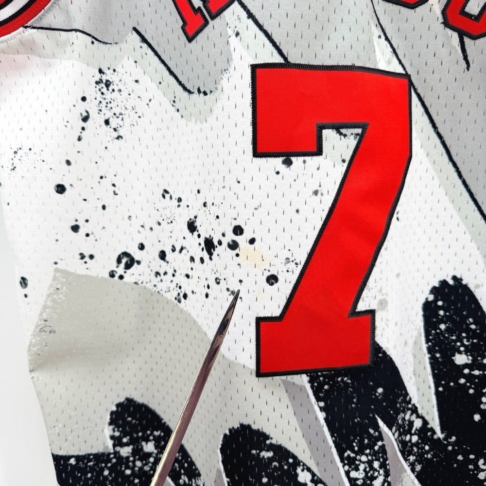 Mitchell & Ness Chicago Bulls Jersey Mens L White Toni Kukoc 7 Paint Splatter - Picture 2 of 12